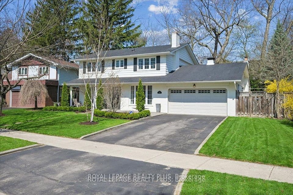 1594 Calumet Place, Mississauga, ON L5J 3A9 – photo 2