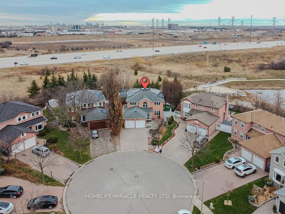 32 Plover Place, Brampton, ON L6W 4C4 – photo 2