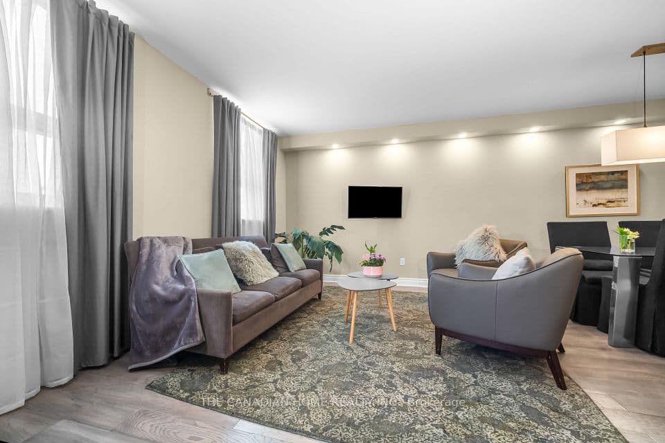 4 Lisa Street 103, Brampton, ON L6T 4B6 – photo 3