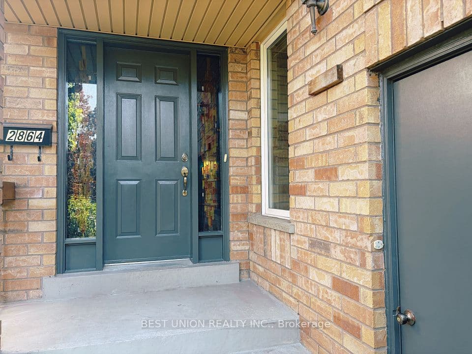 2864 Westbury Court, Mississauga, ON L5M 6B3 – photo 2