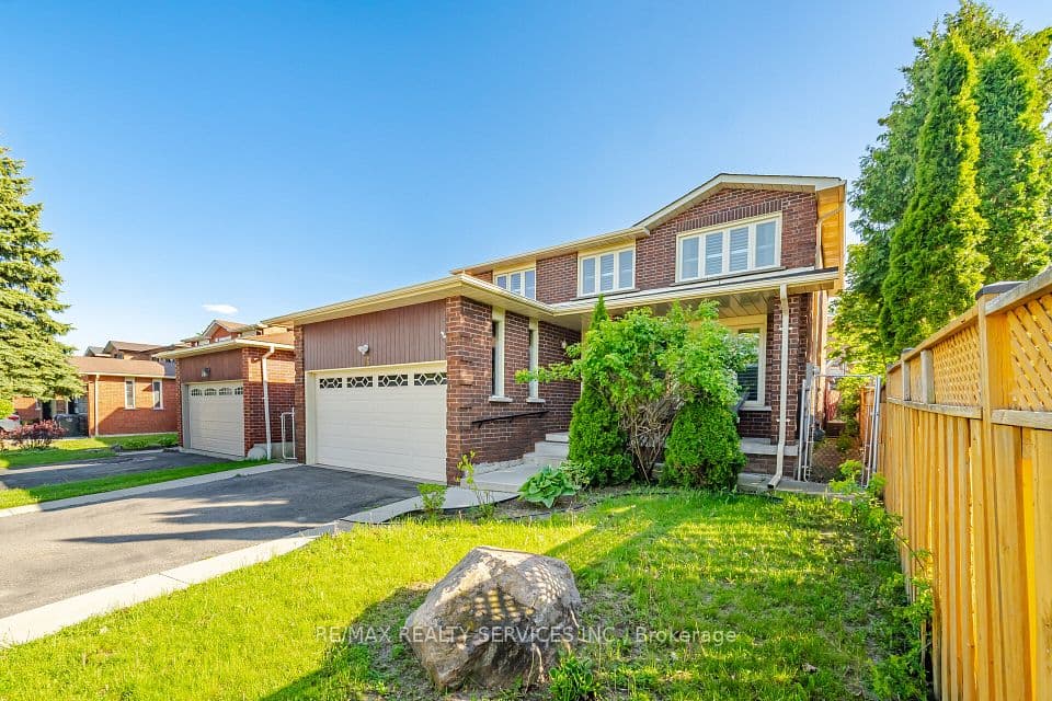 26 Sunforest Drive, Brampton, ON L6Z 2Z1 – photo 3
