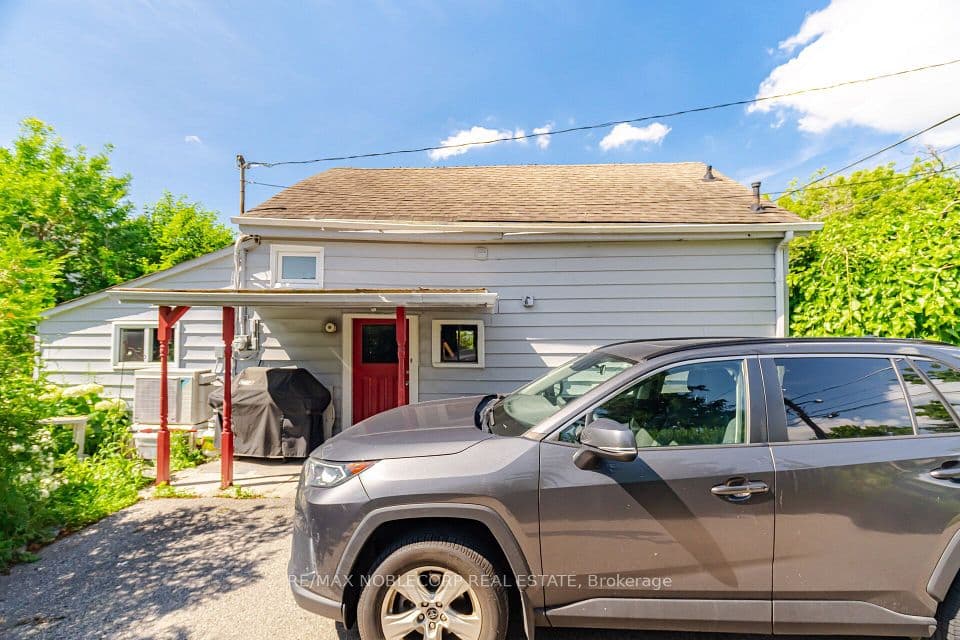 262 Pine Street, Milton, ON L9T 1K5 – photo 3