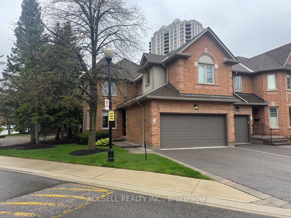 1905 Broad Hollow Gate 13, Mississauga, ON L5L 3T4 – main photo