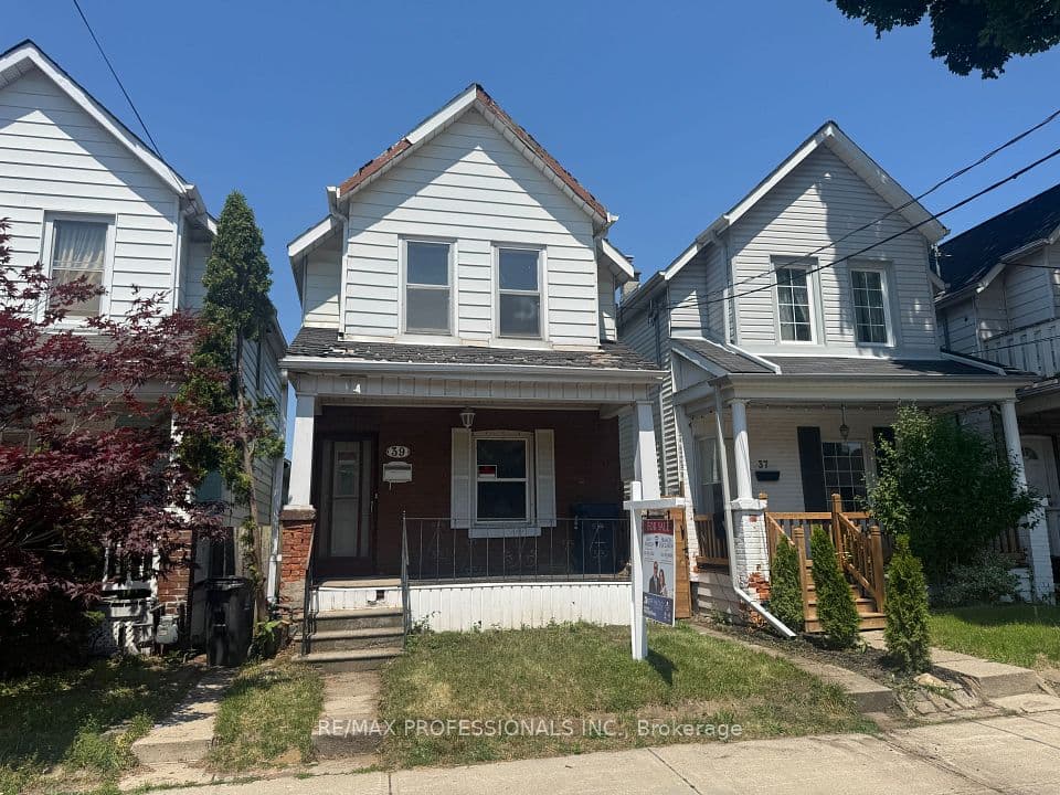 39 Holley Avenue, Toronto, ON M9N 2C4 – main photo