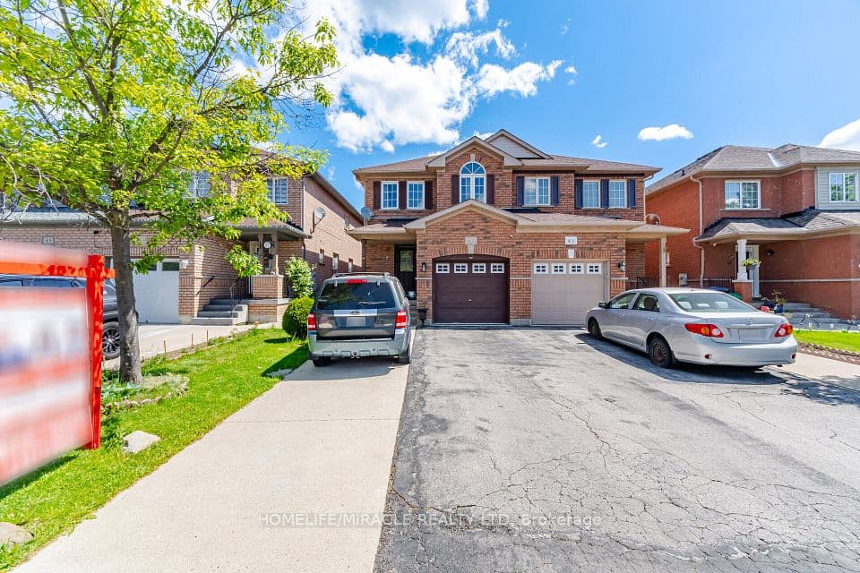 45 Ridgefield Court, Brampton, ON L6P 1B4 – photo 3