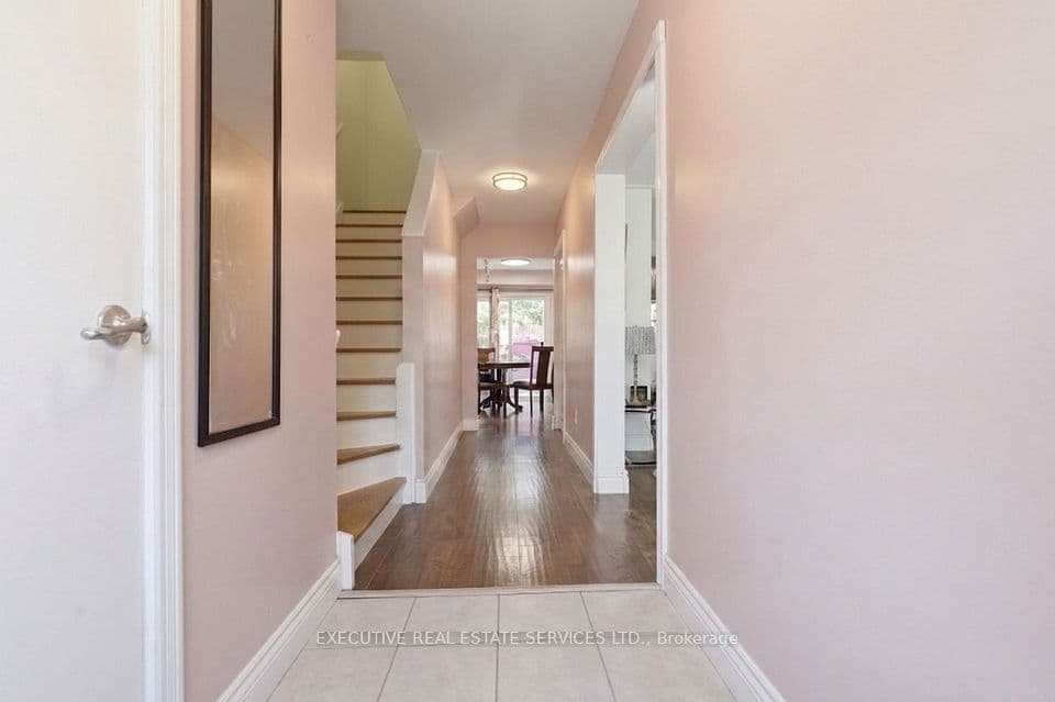 60 Chipwood Crescent, Brampton, ON L6V 2E5 – photo 2