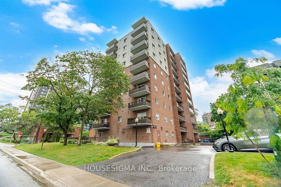 15 Elizabeth Street N 801, Mississauga, ON L5G 2Z3 – photo 3