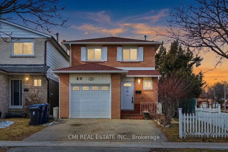 40 Glen Hollow Avenue, Toronto, ON M9W 6C6 – main photo