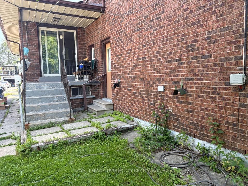 40 MacDonald Street, Toronto, ON M8V 1Y4 – photo 3