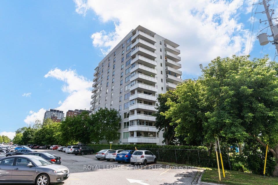 39 Stavebank Road N PH 4, Mississauga, ON L5G 4N7 – photo 2
