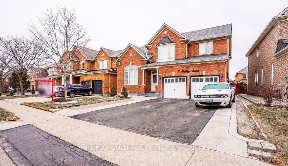 7 Bettey Road, Brampton, ON L6P 1S9 – photo 2