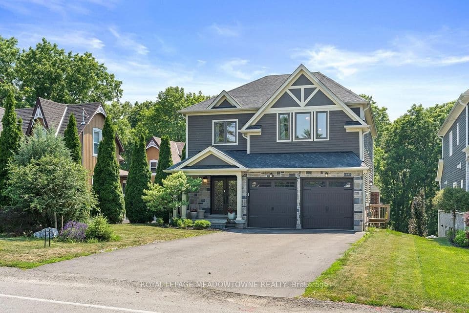 17 Ontario Street, Halton Hills, ON L7G 3K5 – main photo