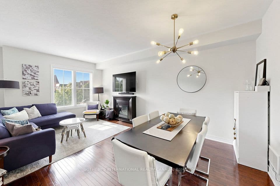 38 Cedar Lake Crescent, Brampton, ON L6Y 0P9 – photo 3