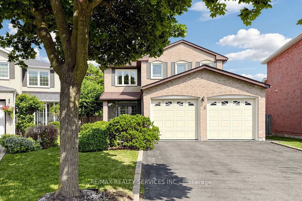 34 Granby Court, Brampton, ON L6S 5K1 – main photo