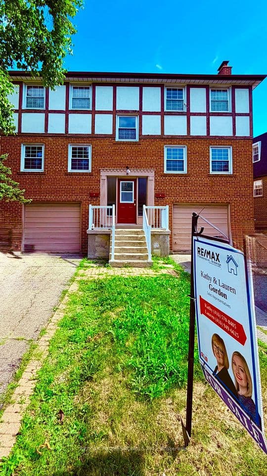 8 Bridesburg Drive, Toronto, ON M9R 2K3 – main photo