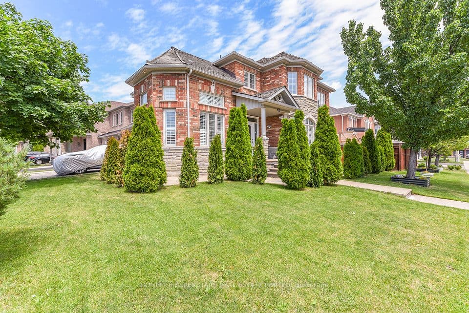 36 Lucky Lane, Brampton, ON L6R 3M3 – main photo