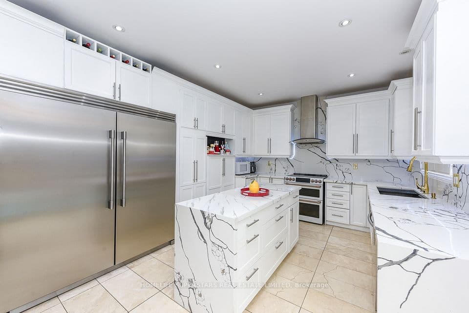 36 Lucky Lane, Brampton, ON L6R 3M3 – photo 3