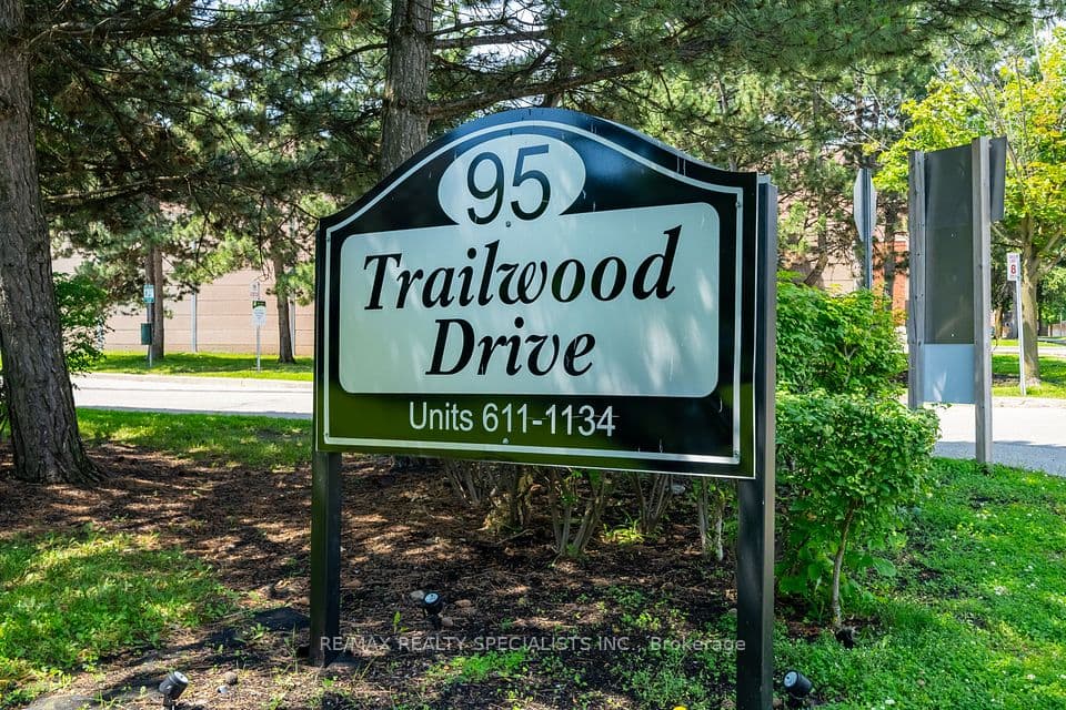 95 Trailwood Drive 612, Mississauga, ON L4Z 3L2 – photo 2