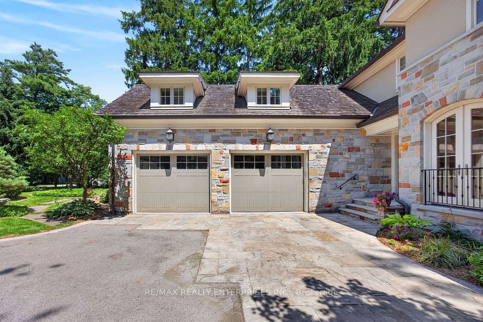 1396 Crescent Road, Mississauga, ON L5H 1P6 – photo 3