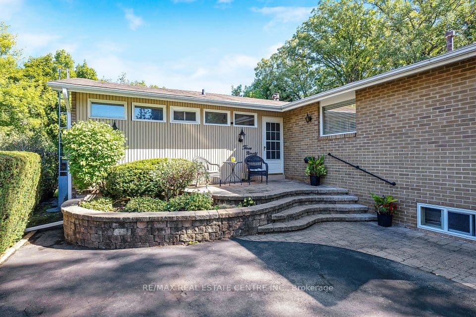 391 Bell Street, Milton, ON L9T 2B2 – photo 2
