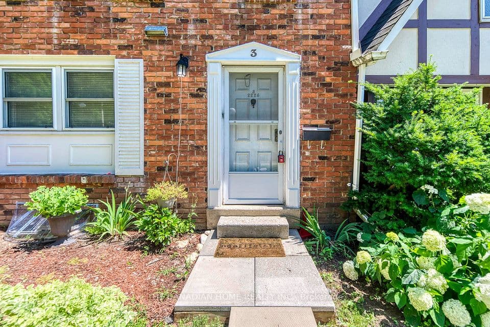 2226 Upper Middle Road 3, Burlington, ON L7P 2Z9 – photo 3