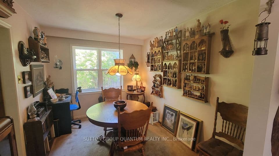 69 High Street W, Mississauga, ON L5H 1K1 – photo 2