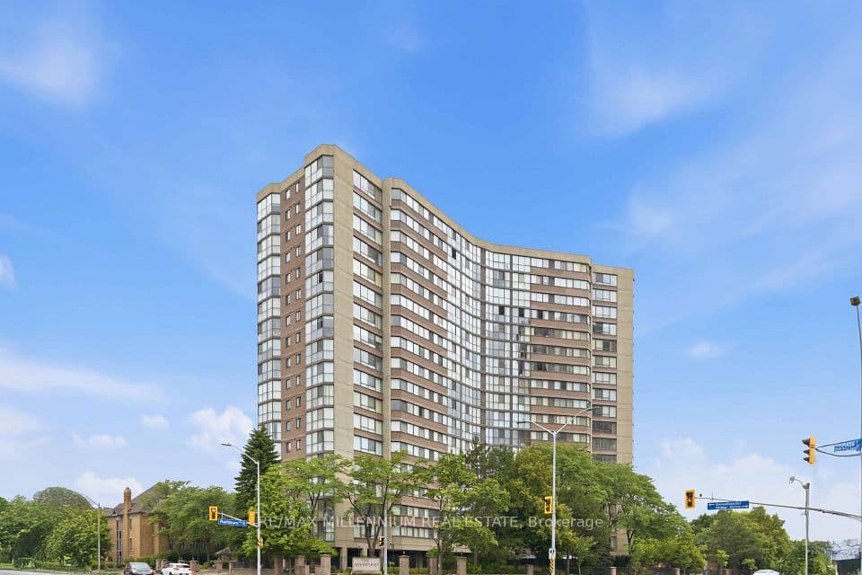 4235 Sherwoodtowne Boulevard PH7, Mississauga, ON L4Z 1W3 – photo 2