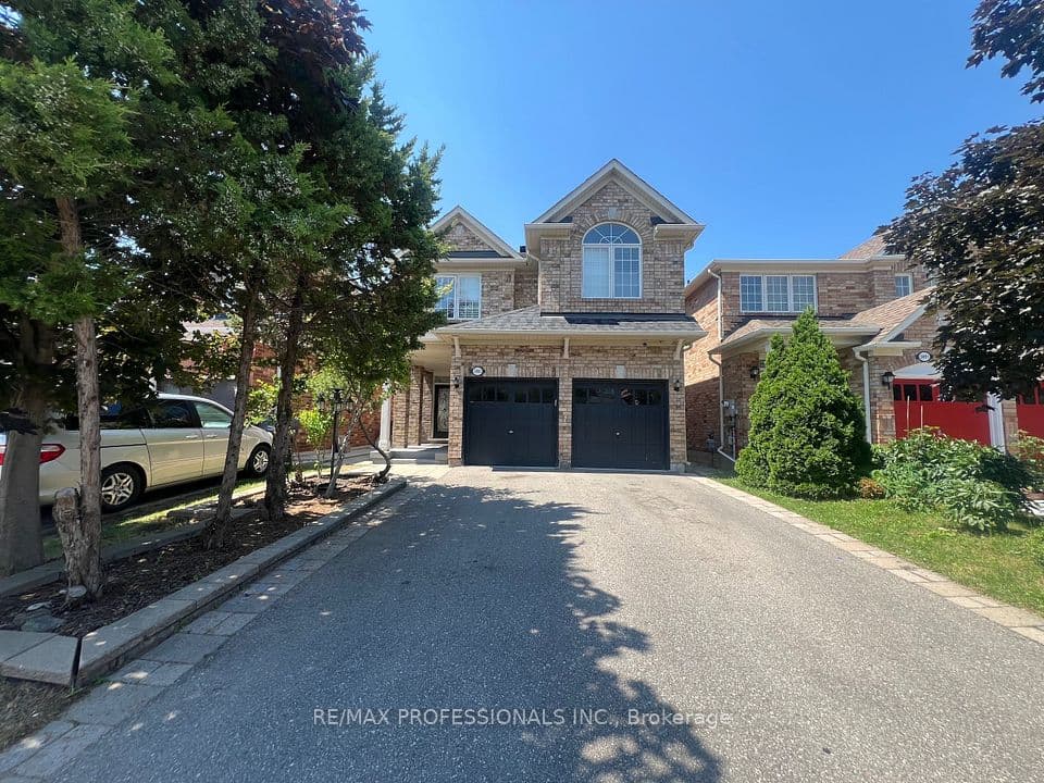 3895 Henrietta Way, Mississauga, ON L5M 7Y4 – main photo