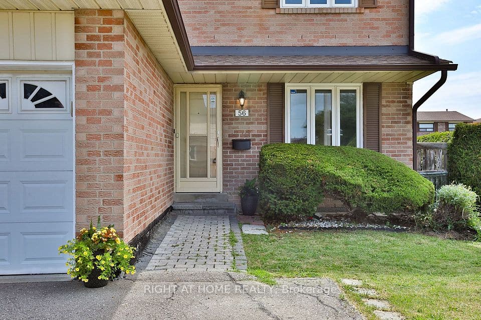56 Cathy Jean Crescent, Toronto, ON M9V 4T3 – photo 2