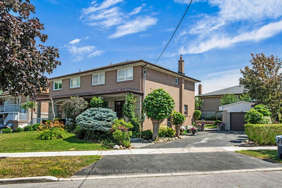65 Orchardcroft Crescent, Toronto, ON M3J 1S7 – main photo