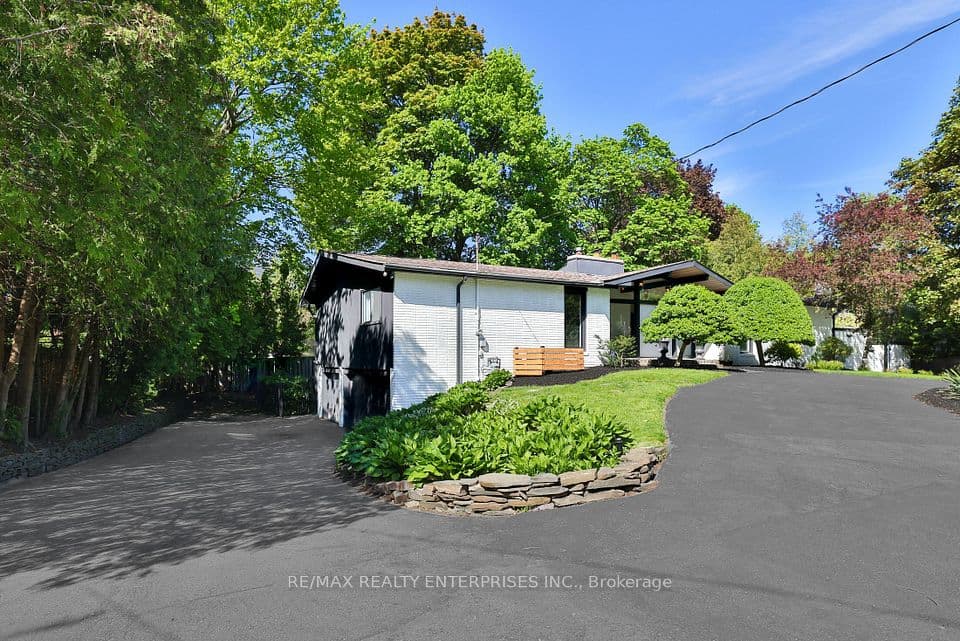 625 Sir Richards Road, Mississauga, ON L5C 1A3 – photo 3