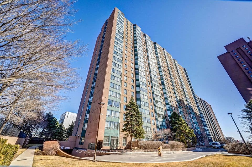 135 Hillcrest Avenue 1605, Mississauga, ON L5B 4B1 – photo 2