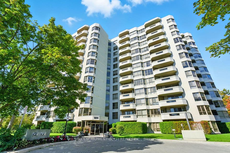 1201 North Shore Boulevard E 208, Burlington, ON L7S 1Z5 – main photo