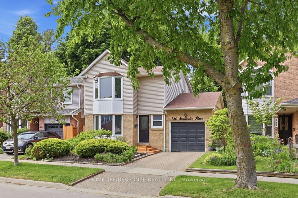 680 SWEETWATER Place, Mississauga, ON L5H 3Y9 – main photo