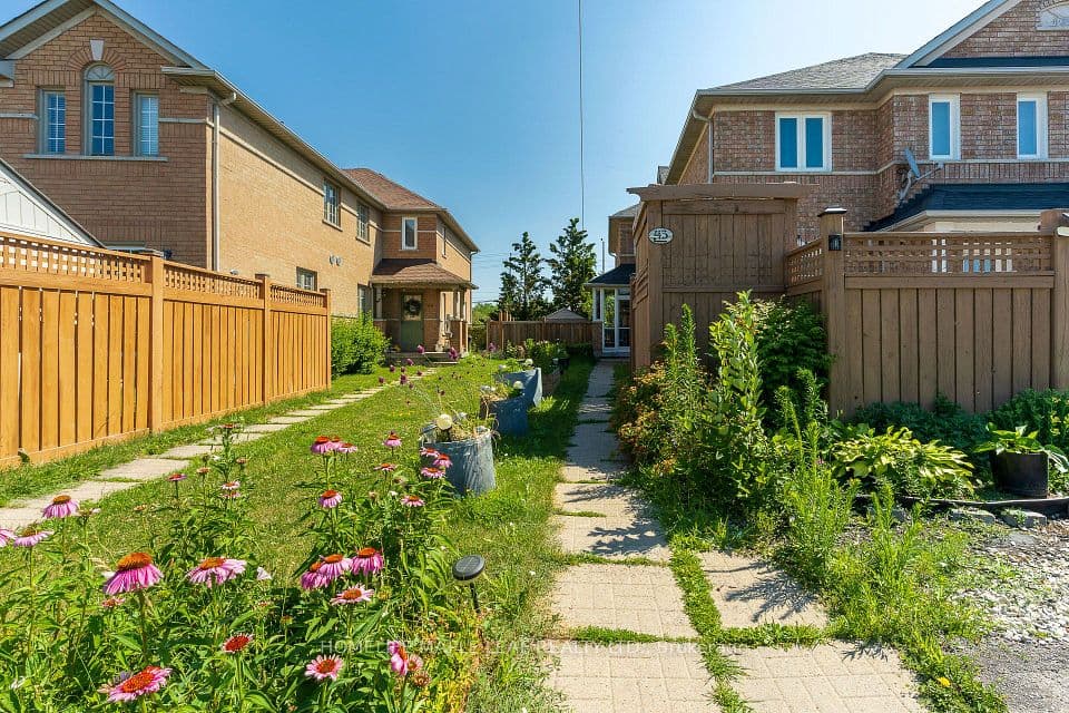 43 Morningmist Street, Brampton, ON L6R 2A6 – main photo