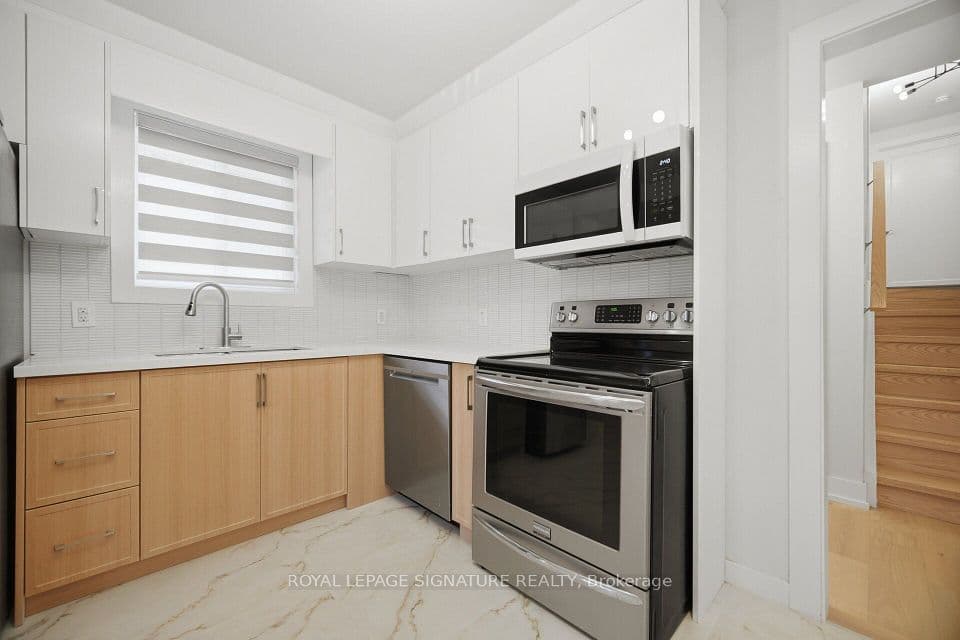 2599 Lundene Road, Mississauga, ON L5J 3Y8 – photo 3