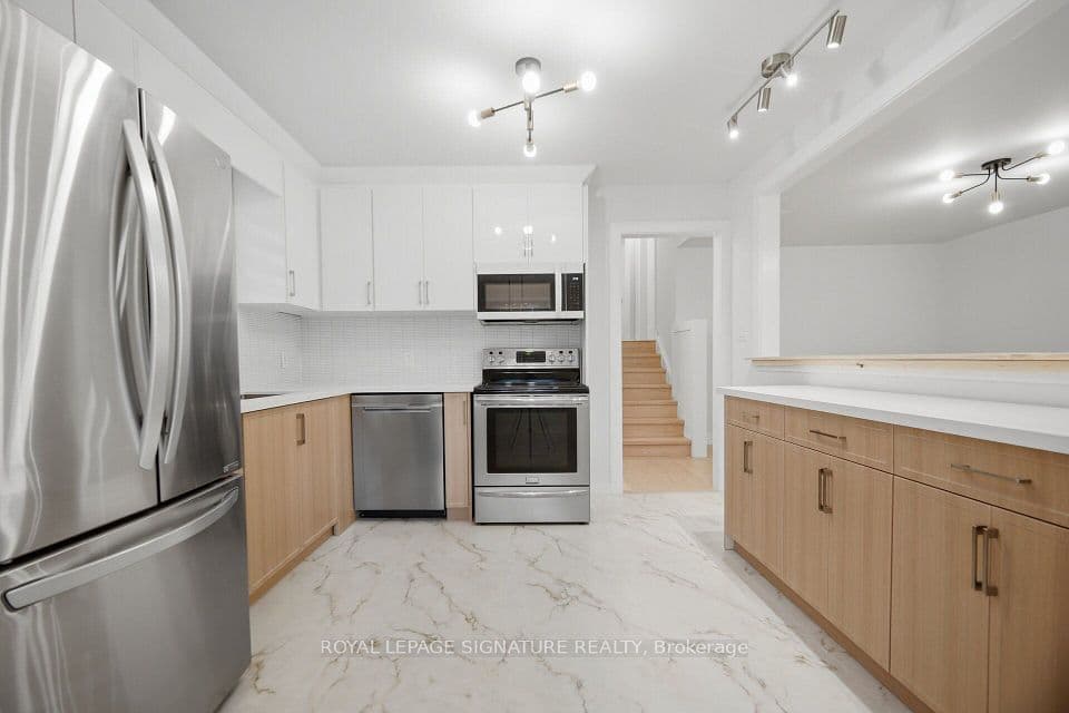 2599 Lundene Road, Mississauga, ON L5J 3Y8 – photo 2