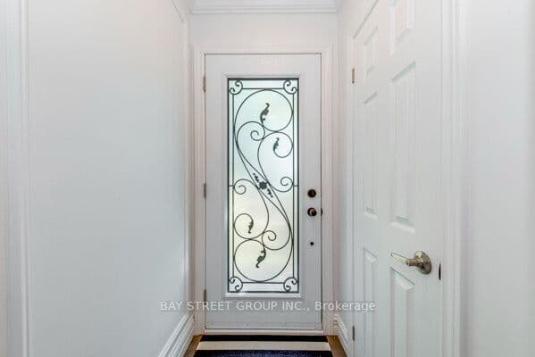 538 Fourth Line, Oakville, ON L6L 5A8 – photo 3