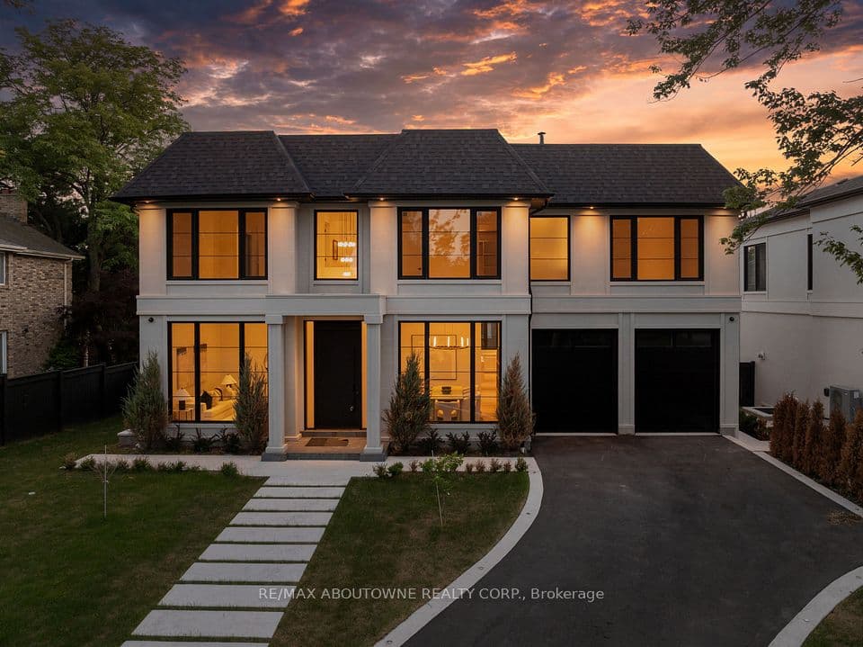 146 Third Line, Oakville, ON L6L 3Z8 – photo 2