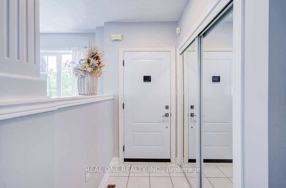 5827 Rainspring Drive, Mississauga, ON L5M 6X6 – photo 3