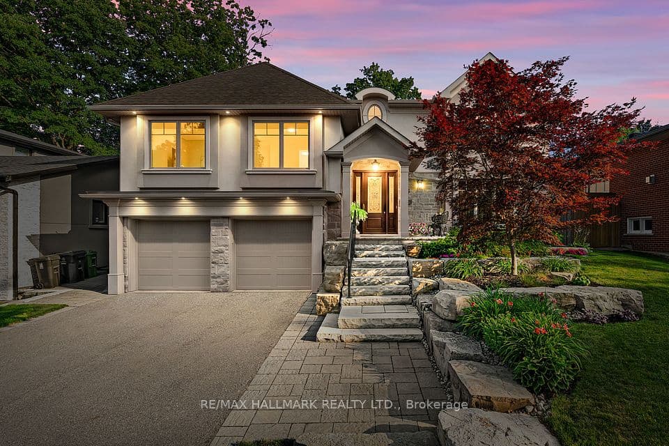 25 Queensborough Crescent, Toronto, ON M9R 1A1 – photo 2