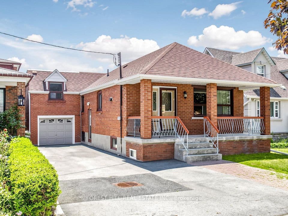 25 Cartwright Avenue, Toronto, ON M6A 1T8 – main photo