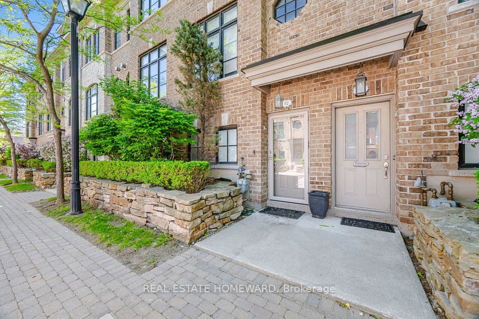 62 Cormier Heights, Toronto, ON M8Z 0B5 – photo 3