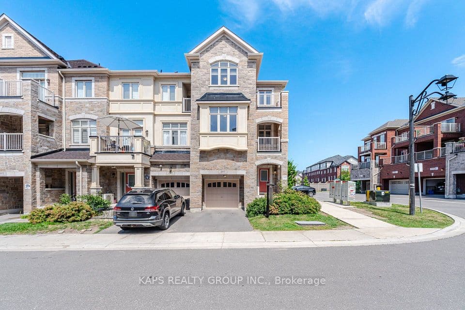 497 Manhattan Common, Oakville, ON L6H 3P6 – photo 2