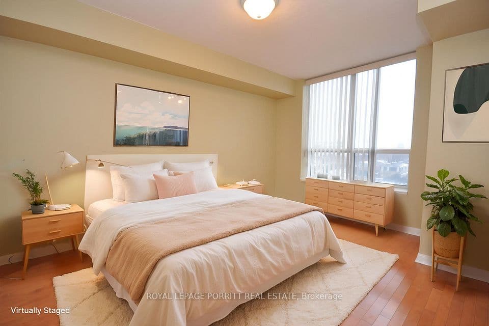1140 Parkwest Place 901, Mississauga, ON L5E 3K9 – photo 3