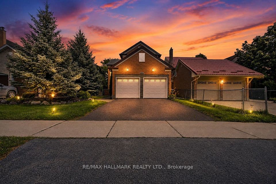 329 Kingsbridge Garden Circle, Mississauga, ON L5R 1K9 – main photo
