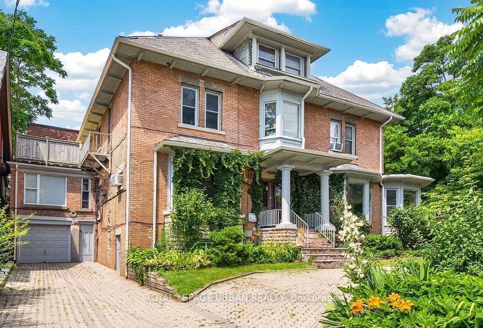 244 Indian Road, Toronto, ON M6R 2W9 – main photo