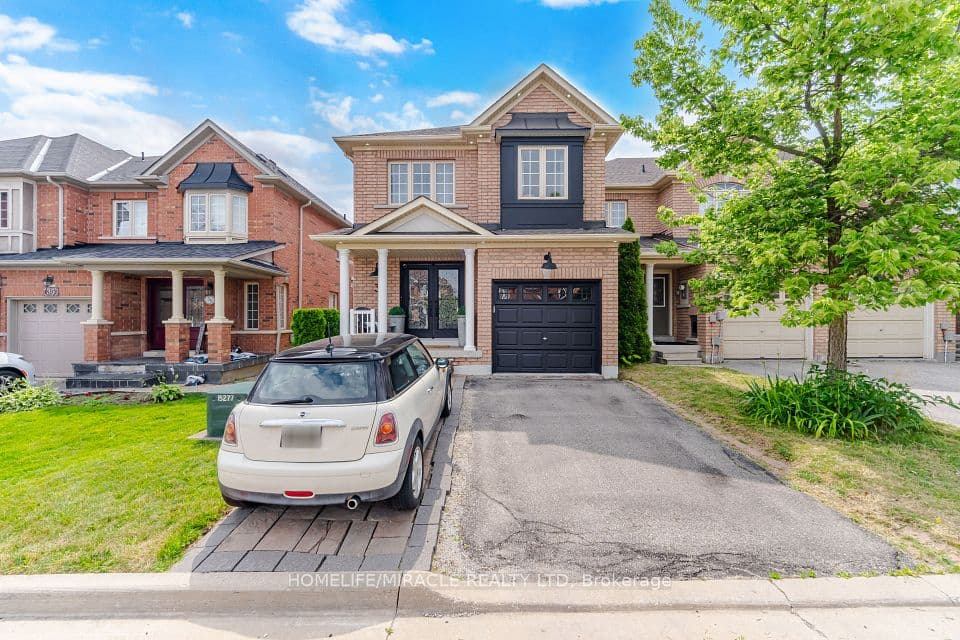 37 Lacebark Court, Brampton, ON L6R 3M7 – photo 2
