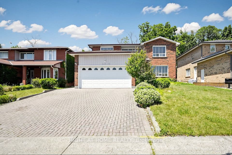 2614 Pollard Drive, Mississauga, ON L5C 3H1 – main photo