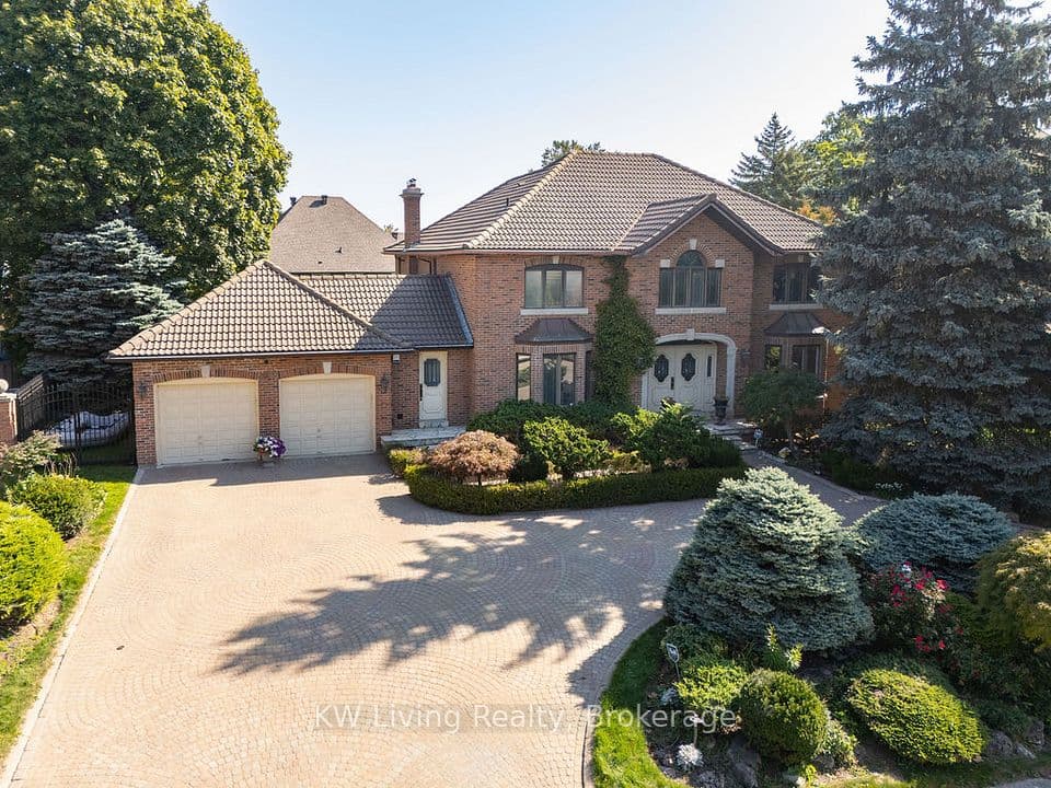 1070 Geran Crescent, Mississauga, ON L5H 4A6 – main photo